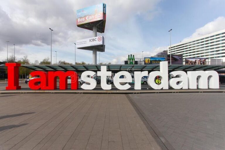 what is the taxi fare between amsterdam airport to city center